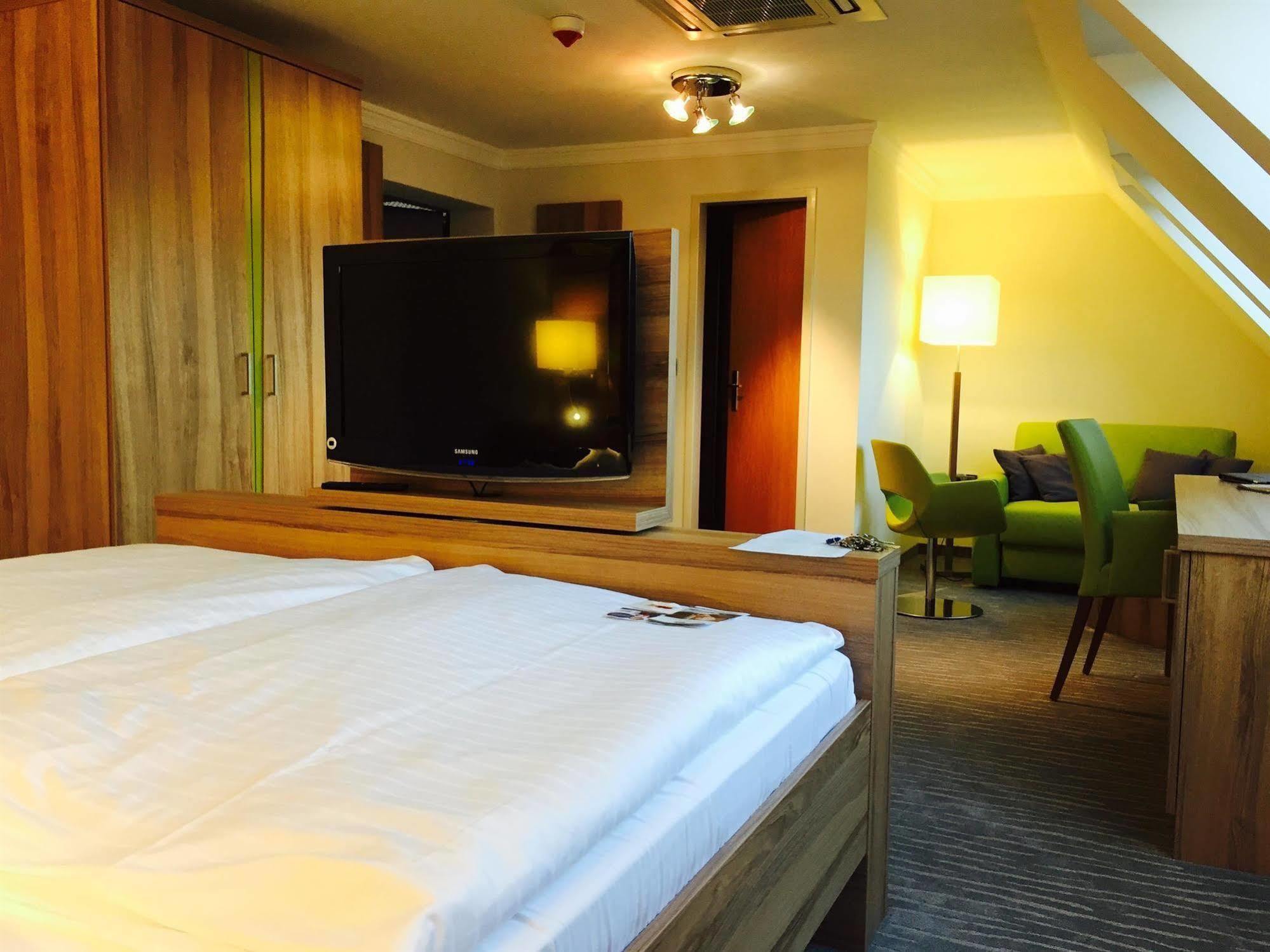 Best Western City Hotel บราวน์ชไวก์ ภายนอก รูปภาพ