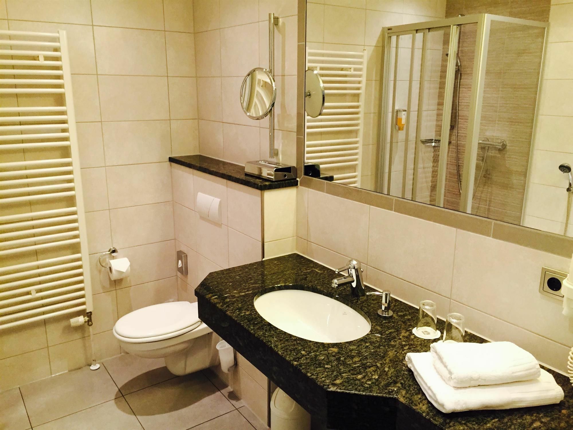 Best Western City Hotel บราวน์ชไวก์ ภายนอก รูปภาพ